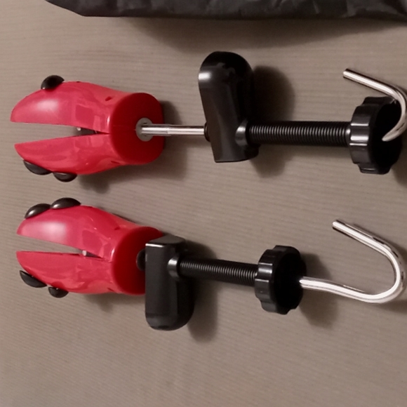 Shoe expanders - Picture 1 of 1